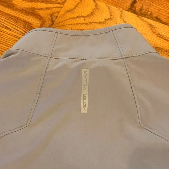 LIKE NEW Peter Millar Flex Adapt Wind Cheater Shell in British Grey (Size S) Lightweight & Shirt Jackets